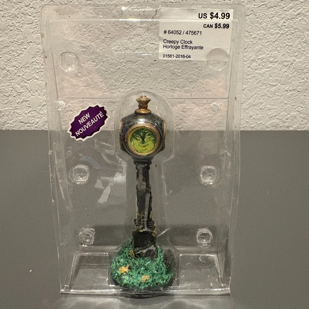 Lemax Creepy Clock #64052 Spooky Town Halloween Village Accessory